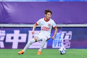 开云体育下载-韦世豪：感谢蓉城球迷&amp;从家乡远道而来的球迷 我感觉特别感动