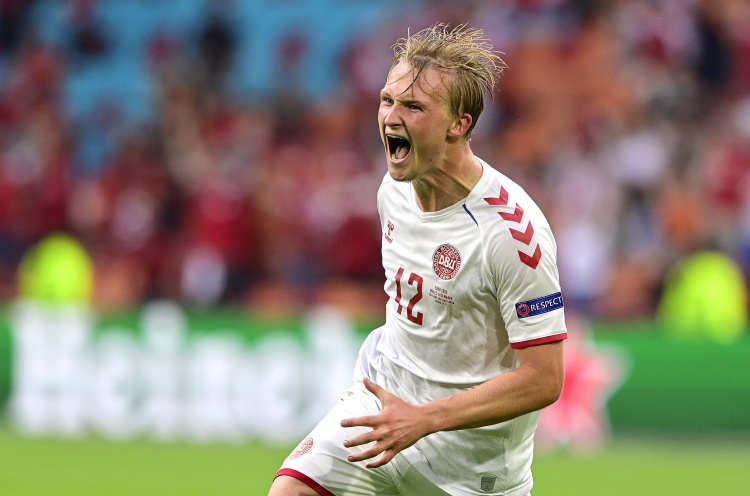 开云app下载-记者：安德莱赫特27岁前锋多尔贝里接受阿贾克斯体检