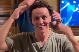 开云体育在线-爷青结大卫-路易斯迎来38岁生日，剪去标志蓬蓬头换短发造型