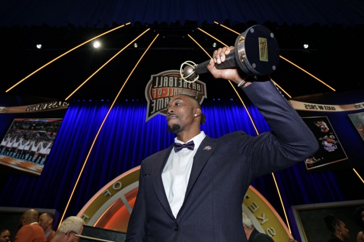 开云体育下载-霍华德：我可能进不了75大 但我现在是名人堂成员