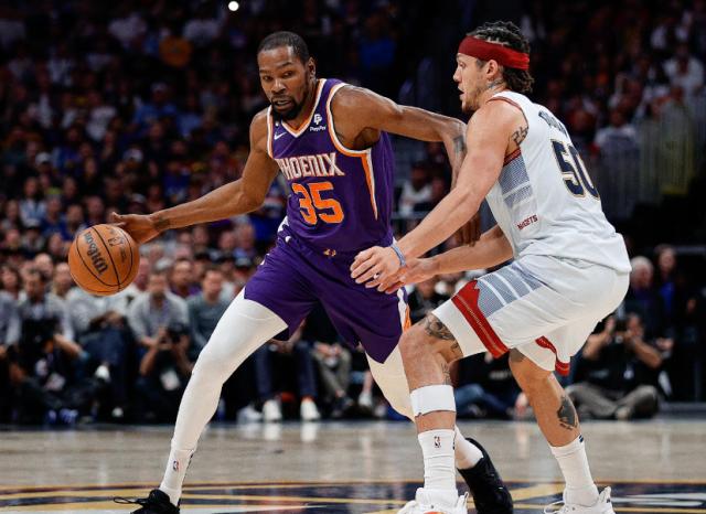 开云体育在线-布克KD灯枯油尽 疲软的艾顿？受伤的保罗？谁能救主